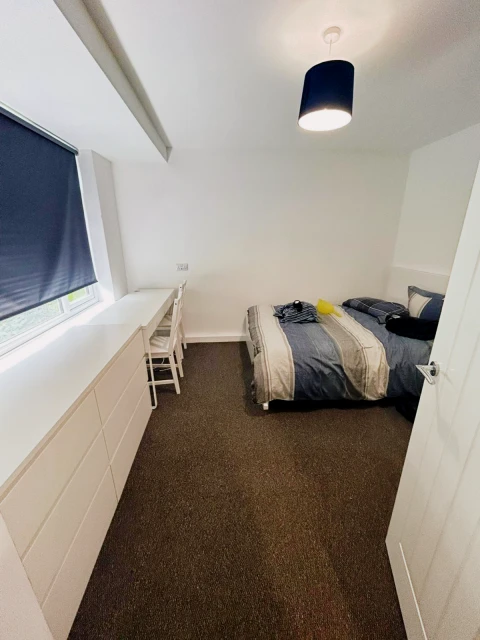 Room 2, Langdale Avenue, LE11 3RP 1