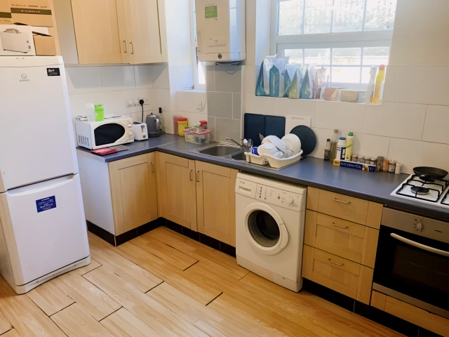 Raglan Road 22049# 1