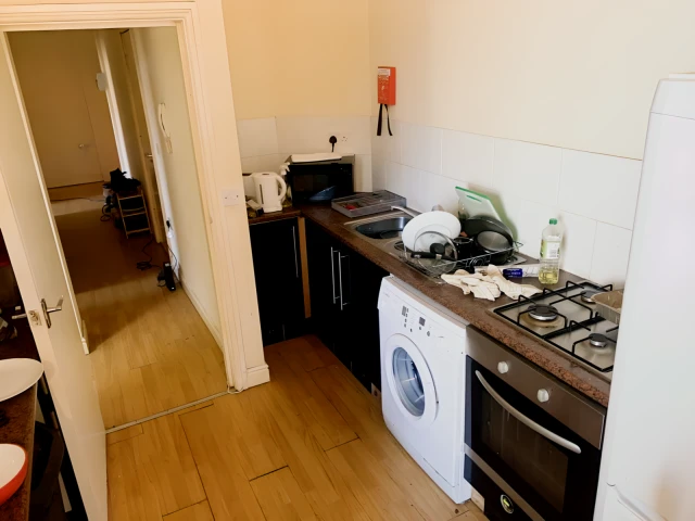 Raglan Road 22040# 1