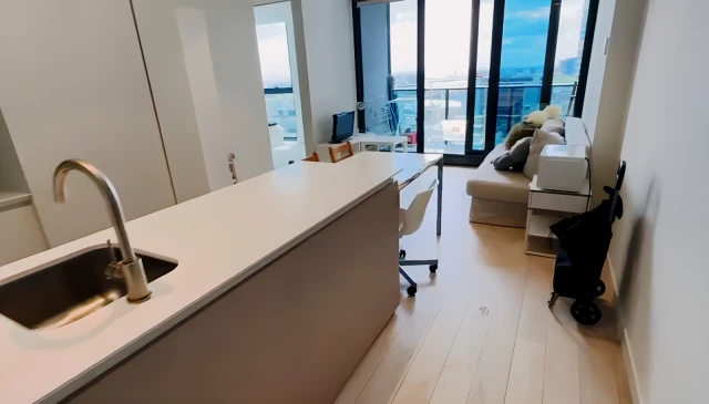 135 A'Beckett Street 1