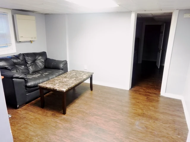 2017 East Genesee St 4