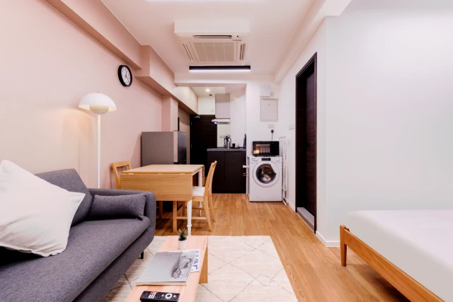 88 Hollywood Road 3