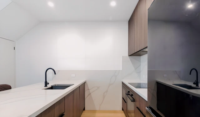 106 Southbank Boulevard 4