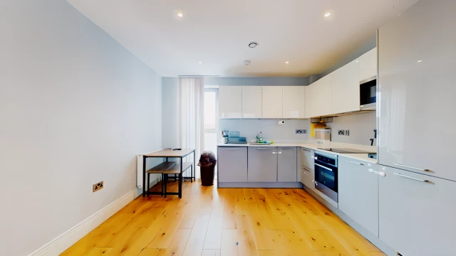 Eastcote Avenue 23692# 3