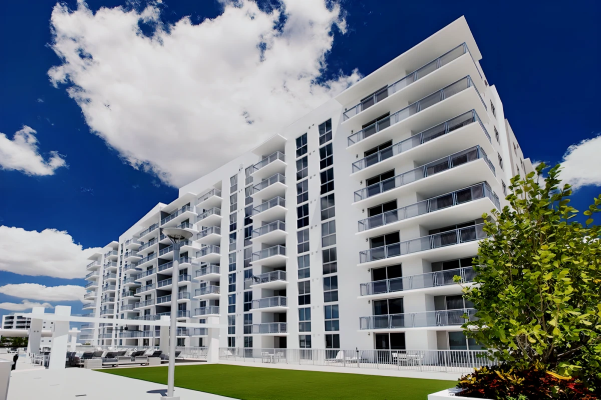 Grove Station Tower - Miami student accommodation