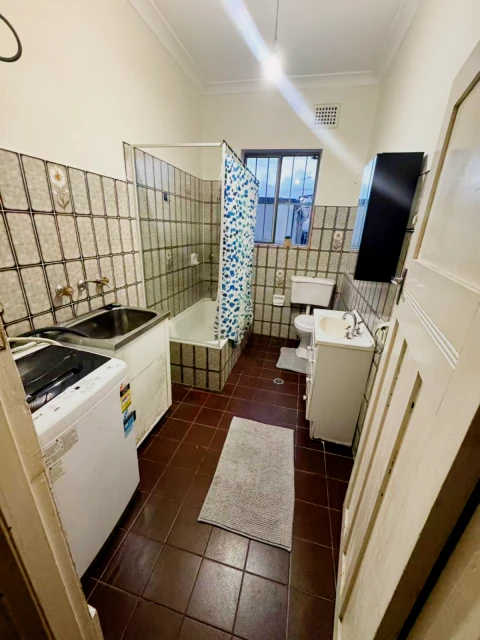 166 Anzac Parade - Sydney student accommodation - 2 bedrooms 1 bathroom