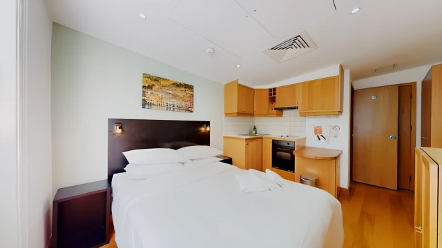 Cartwright Gardens 24854# 1
