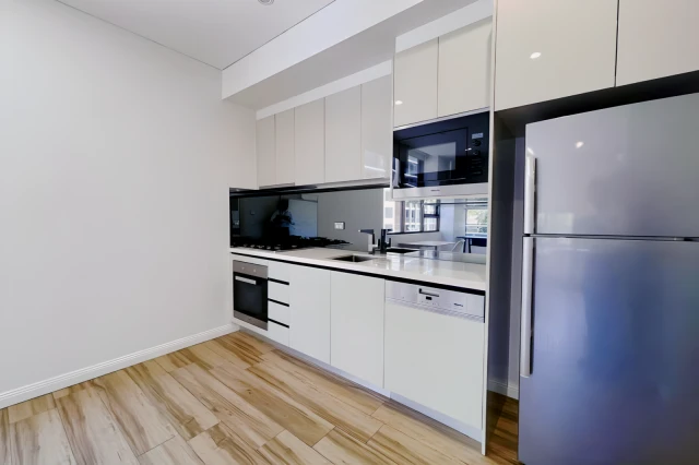 10 Galloway St 4
