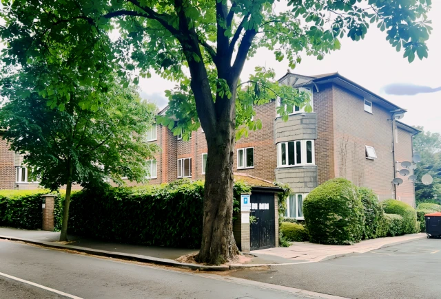 Queens Drive 25256# 2