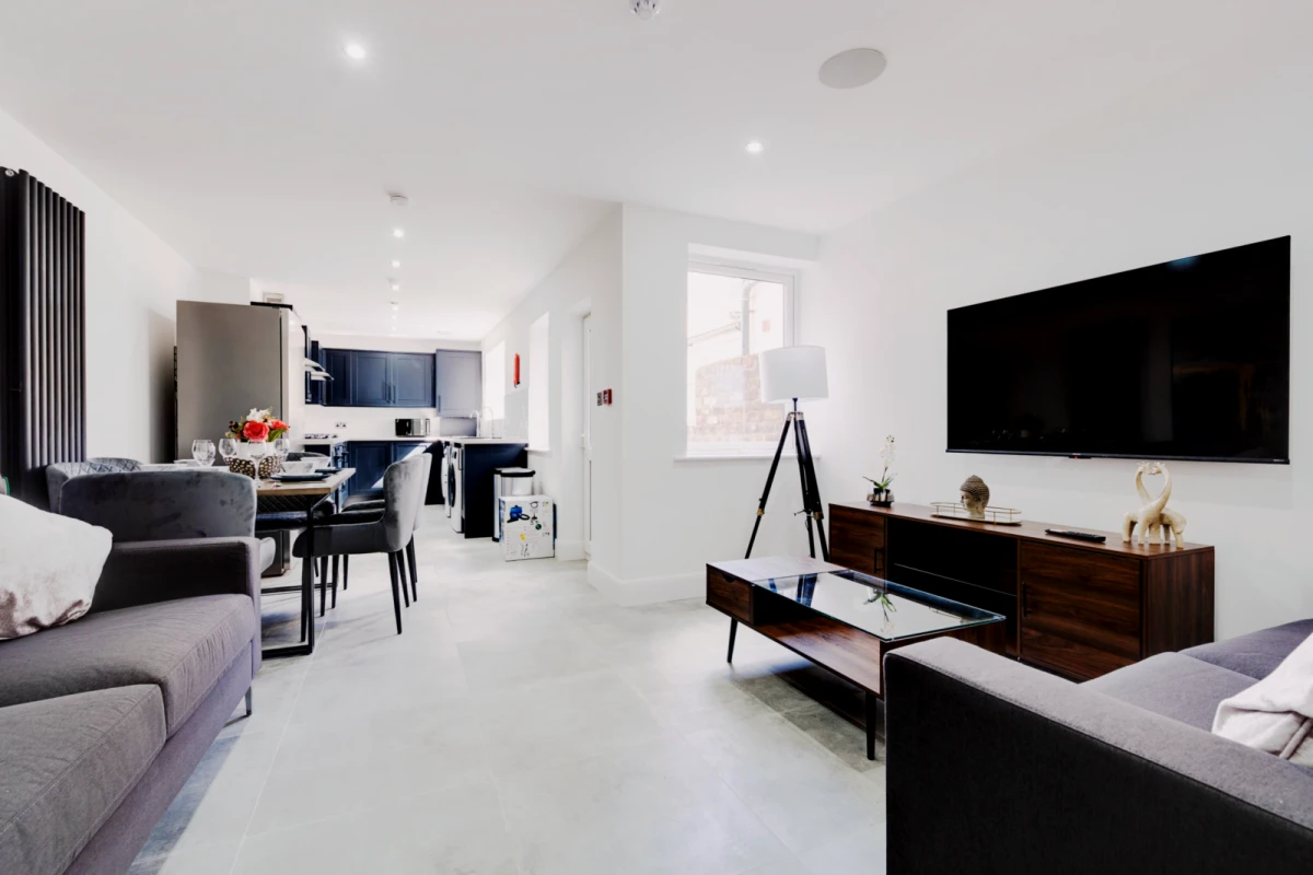 85 Albert Edward road, L7 0