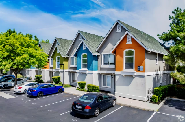 Oakshade Commons