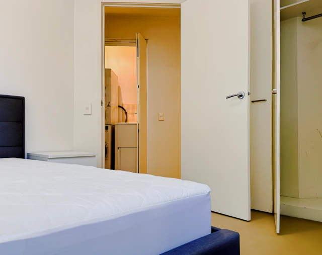 1906/5 Caravel Lane 2