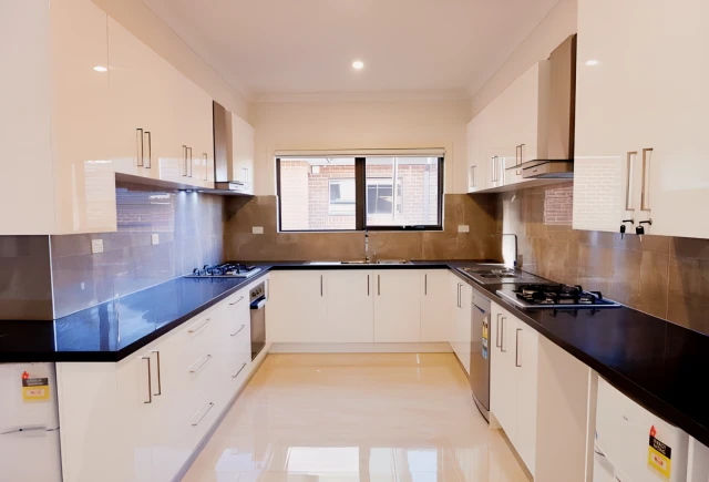 14 Arnott Street 2