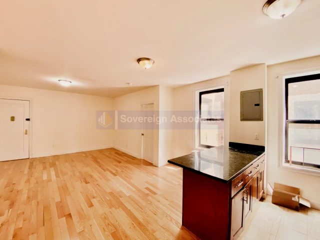 686 West 204th Street 3