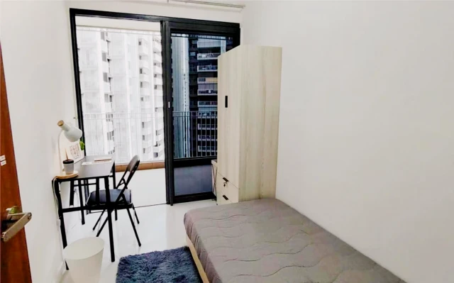 The Lakefront Residences - My 1