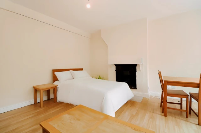 White City Estate 26495# 1