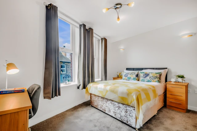 Shire Oak Street 26216# 4