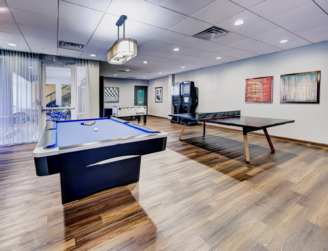 Avalon Heights – Studentenunterkunft in Tampa – Billardtisch