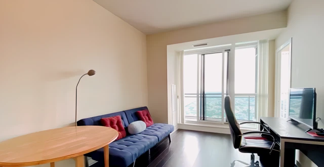 4206 - 4070 Confederation Parkway 3