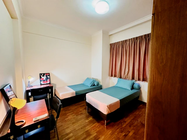 Euro Asia Court - EvoHouse 4