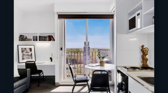 304 Waymouth Street 1