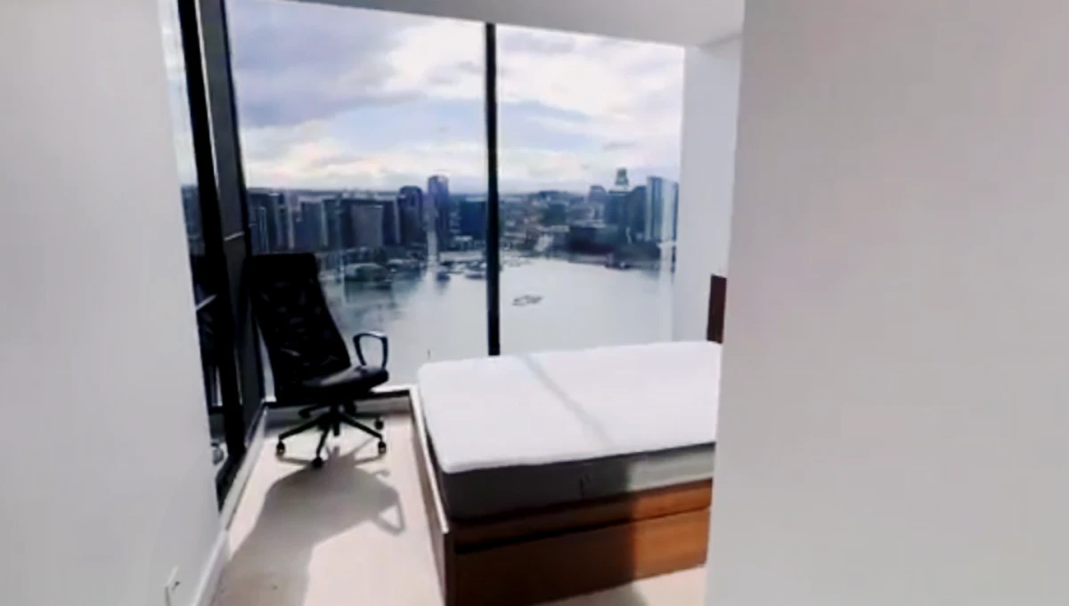 915 Collins Street 0