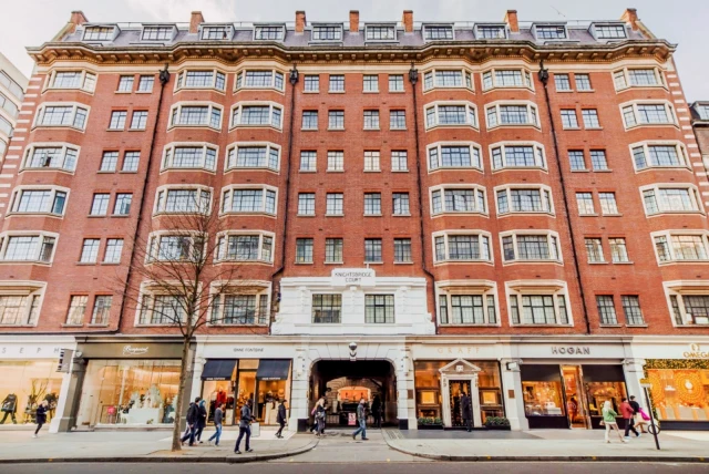 LH-Knightsbridge Court 3