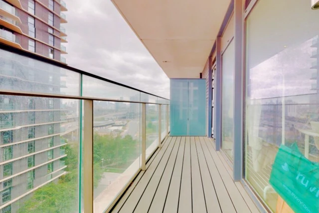 LH-Glasshouse Gardens 1