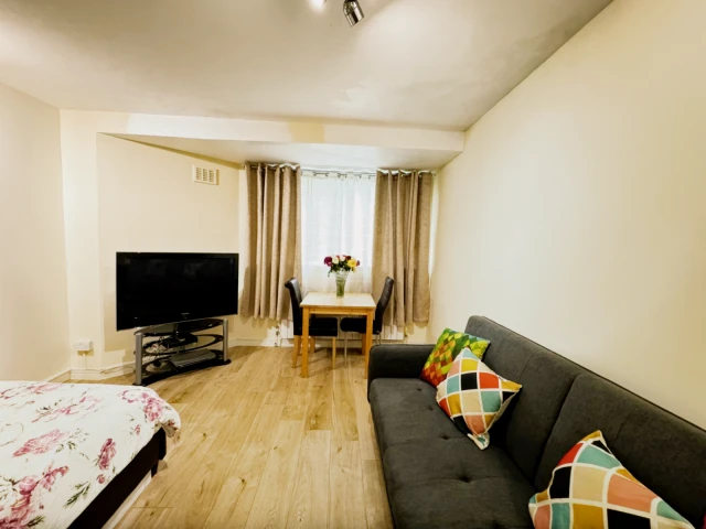 LH-Sherborne Court 1