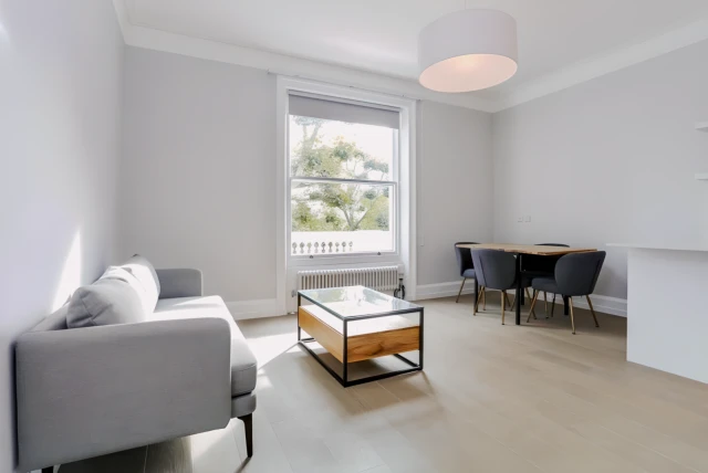 LH-Holland Park 4