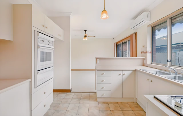 2 Alexander Avenue 4