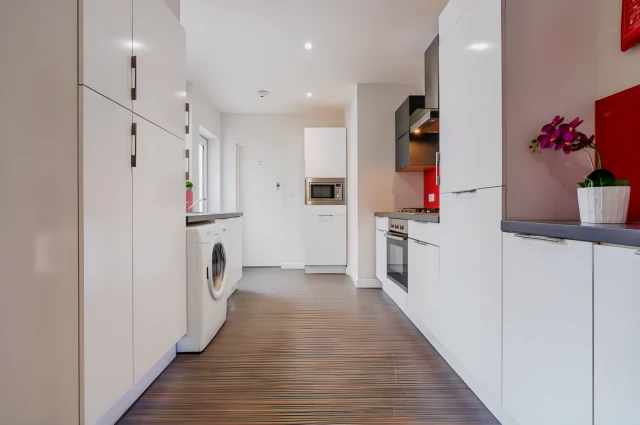 97 Ashford Street 2