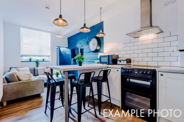 Flat 2, Shoe & Boot Factory 4