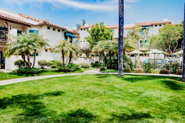 Rancho Franciscan Apartments 4