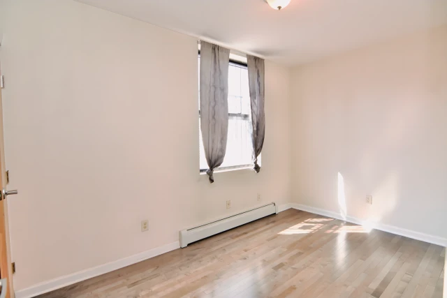 2236 3rd Ave 2