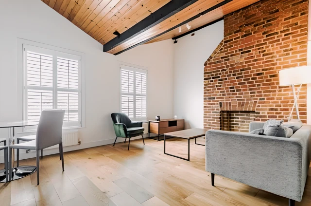 LH-Battersea Bridge Road 3