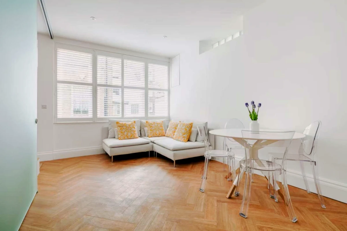 UM-Charming Mews - London student accommodation - 2 Bedroom 2 Bathroom