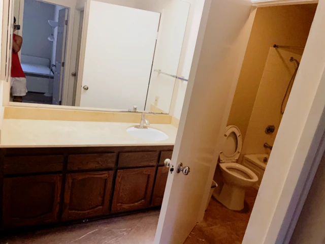 4002 La Jolla Village 2