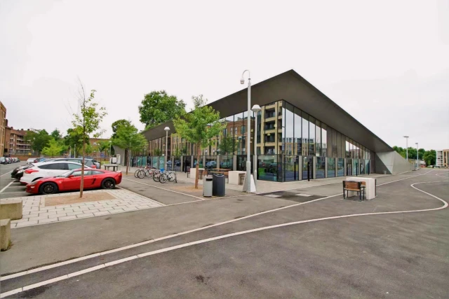 UM-Mostyn Building 1