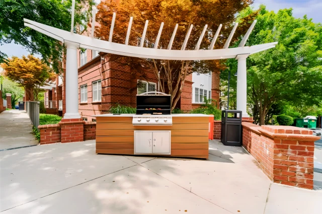 Wertland Square 4