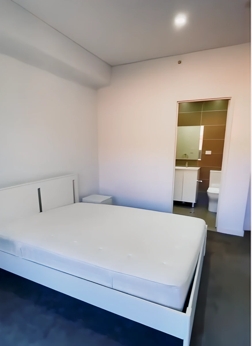 6 Bunmarra St - Sydney student accommodation - 2 bed 2 bath