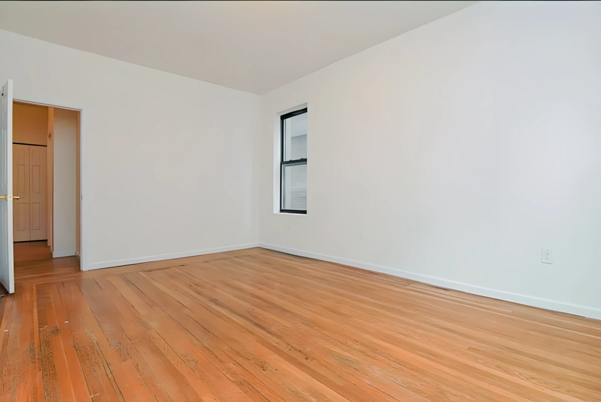 3427 Broadway 0