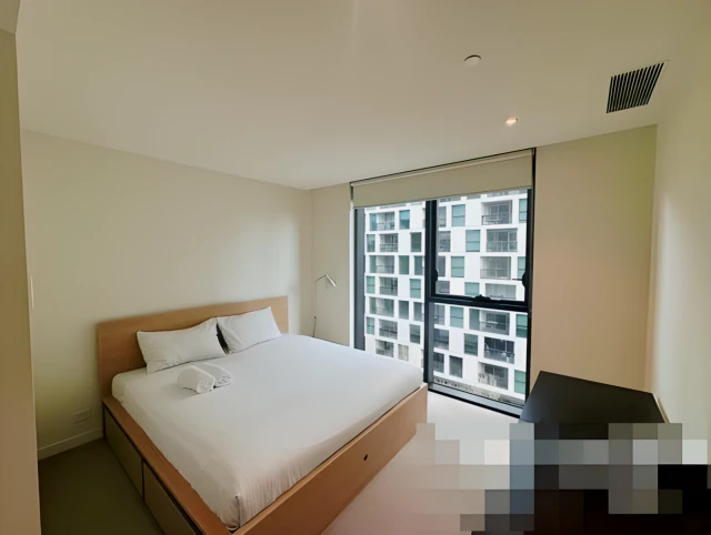8 Waterside Place - Melbourne student accommodation - 2 Bed 2 Bath