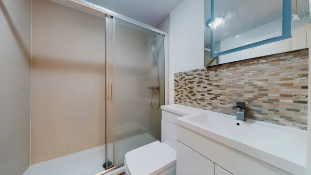 Oswin Street 28800# 4