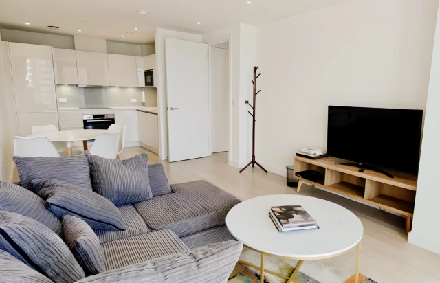 LH-Carriage House