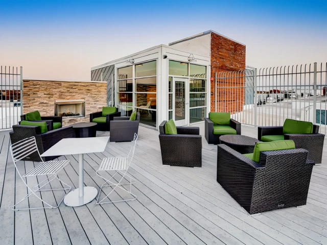 1200 West Marshall 4