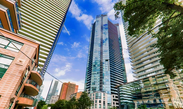 Chaz Yorkville 3