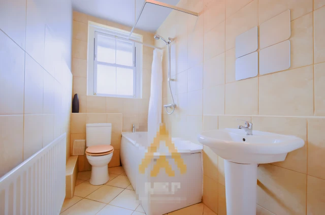 Entire Place·2B1B Flat 4 Crantock Court 4