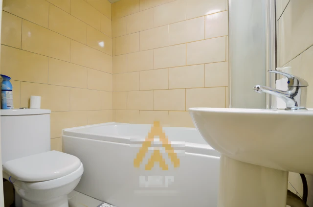 Entire Place·5B2B···134 Milner Road, Selly Oak 3