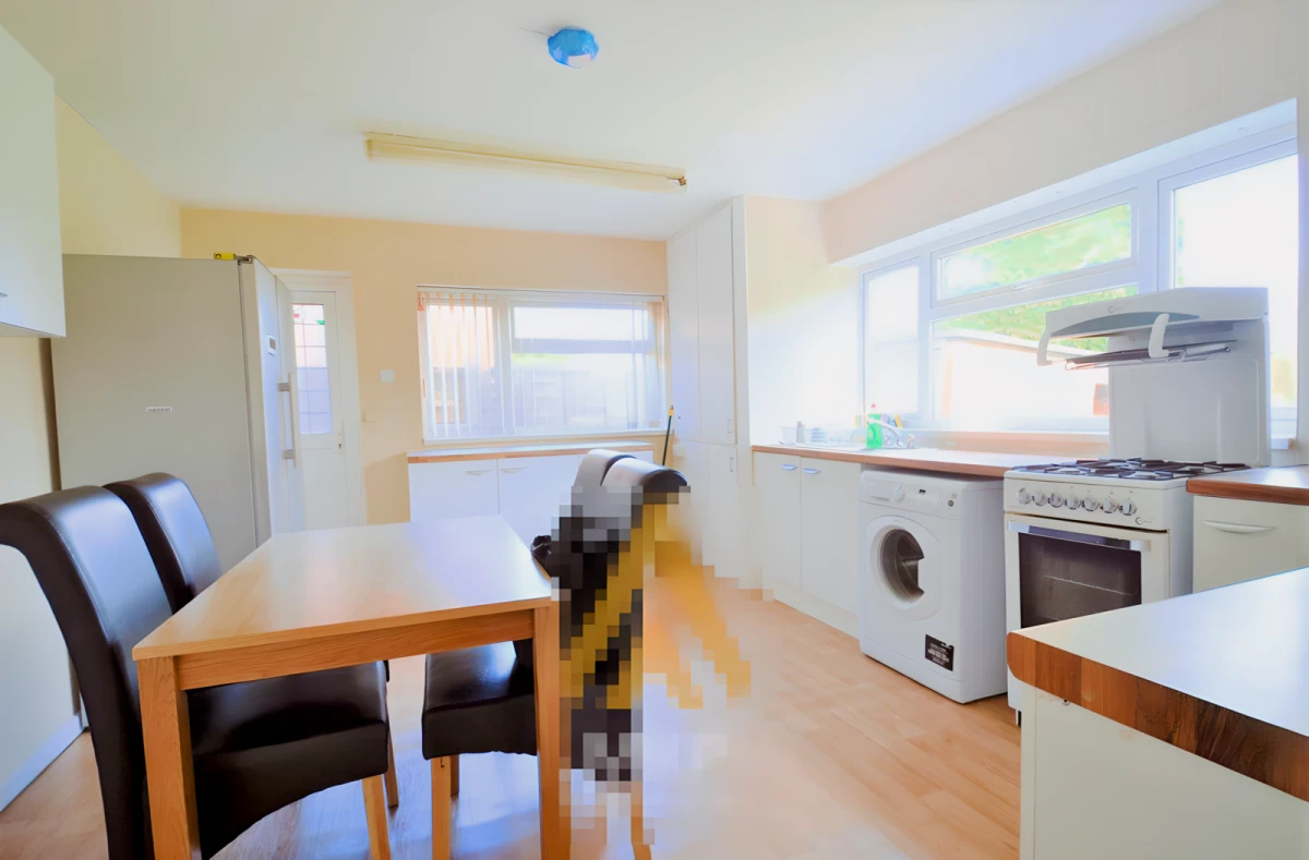 Entire Place·5B2B···137 Gibbins Road, Selly Oak - Birmingham student accommodation